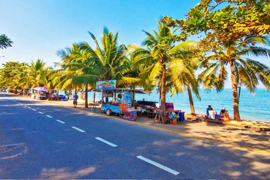 ساحل بانگ سارای پاتایا Bang Saray Beach